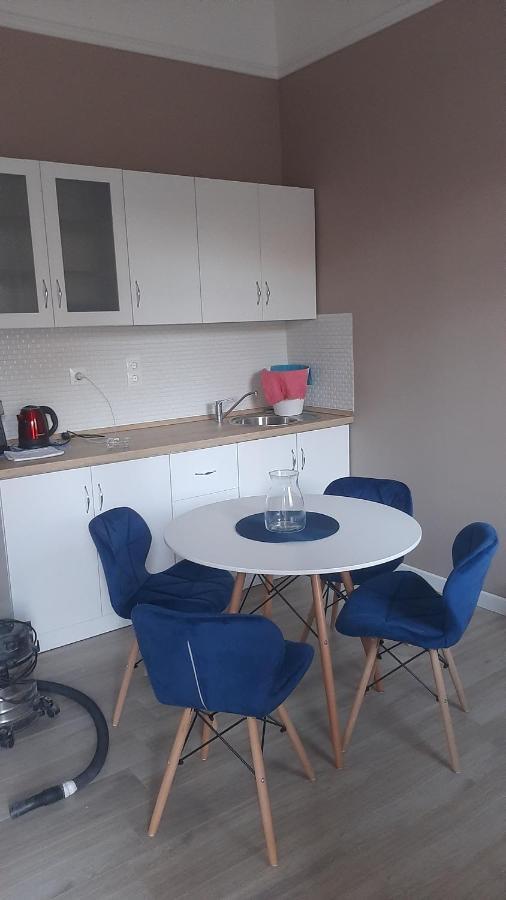 Glamour Apartman Gyula Exteriör bild