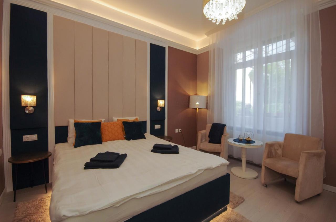Glamour Apartman Gyula Exteriör bild