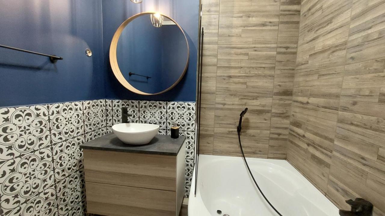 Glamour Apartman Gyula Exteriör bild