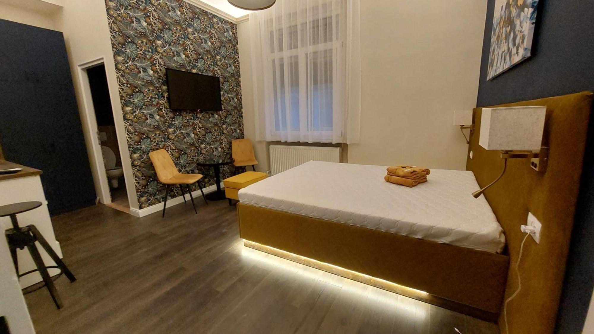 Glamour Apartman Gyula Exteriör bild